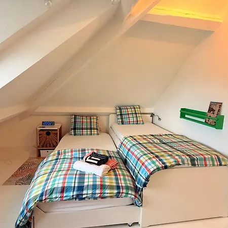 Asanzo Historic Attic-traditional Norwegian & Warm Indian Hospitality Privatunterkunft